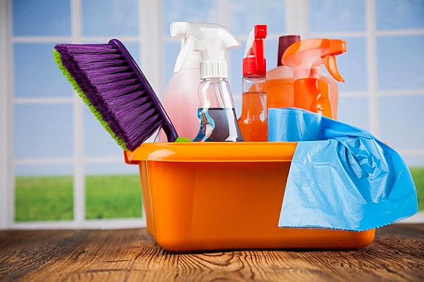 شركة تنظيف مائي في أحد مسارحة